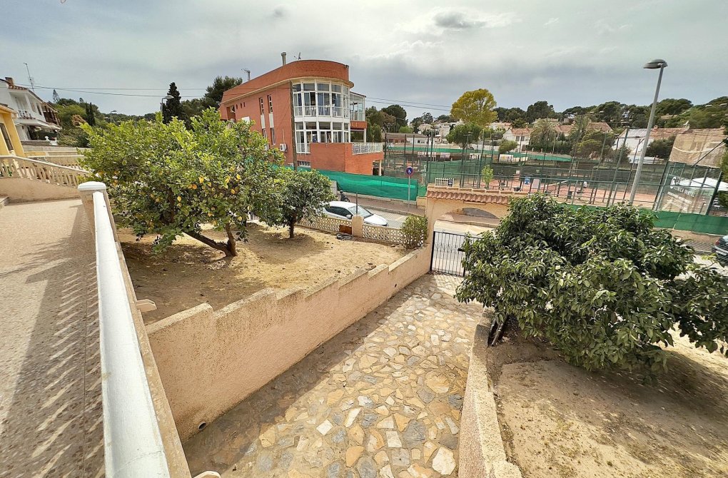 Вторичное жилье - Villa - Torrevieja - Los balcones