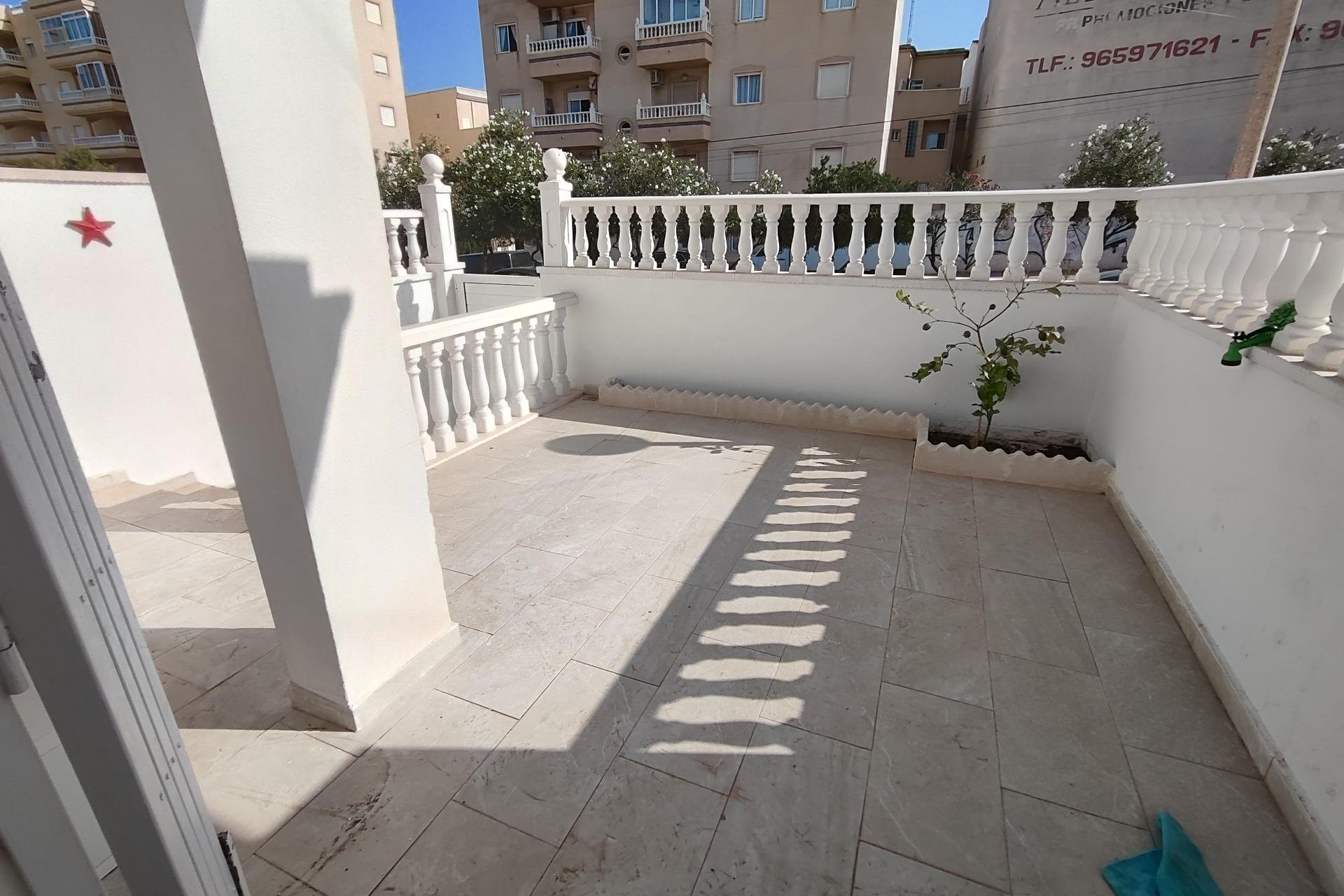 Вторичное жилье - Villa - Torrevieja - Playa del Cura