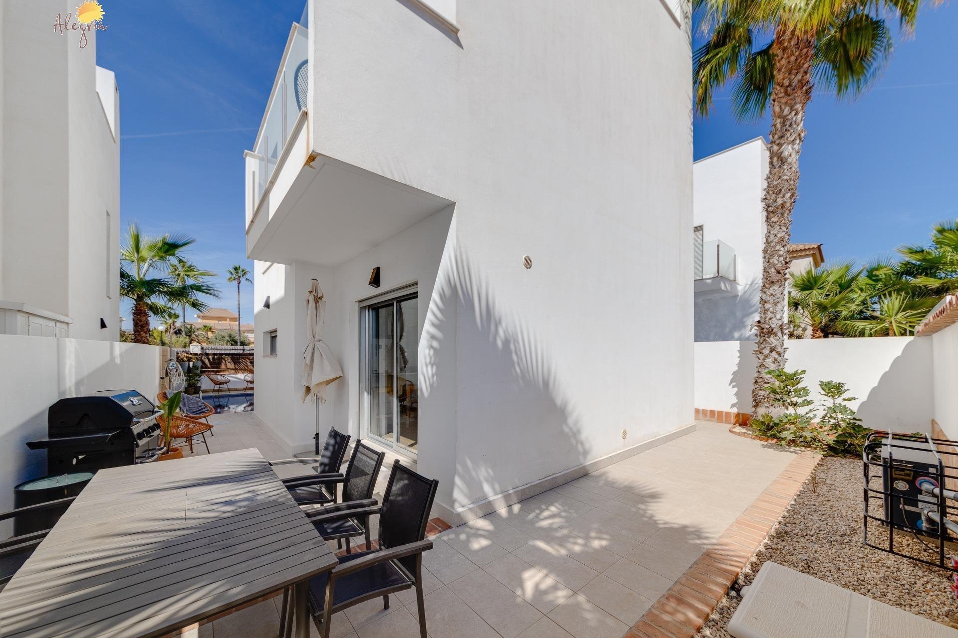 Вторичное жилье - Villa - Torrevieja - Rosaleda-los frutales