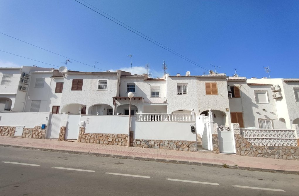Вторичное жилье - Villa - Torrevieja - Playa del Cura