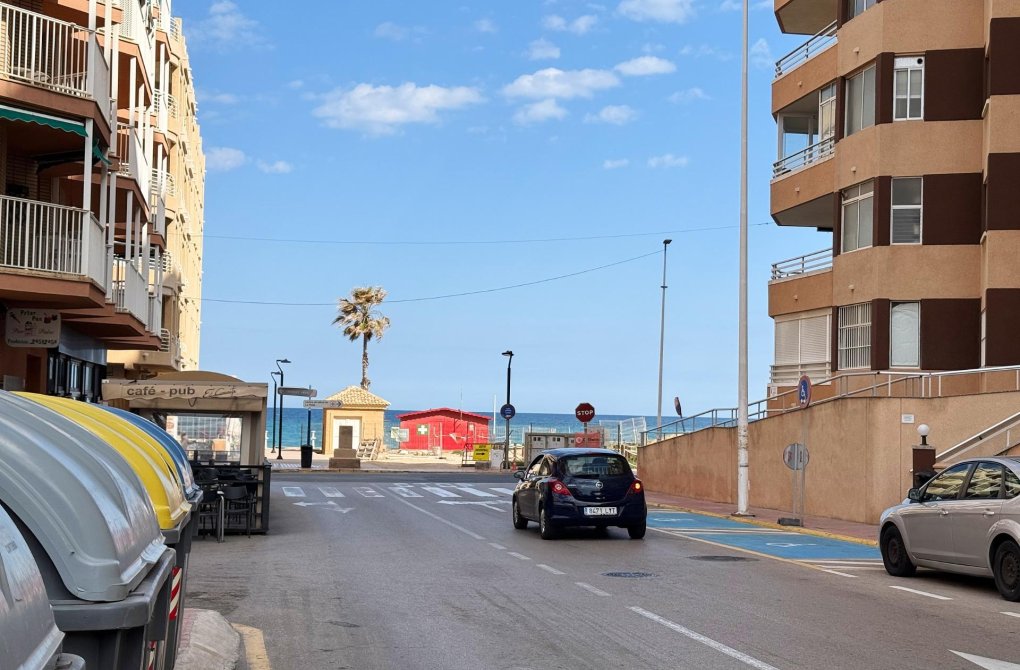 Reventa - Apartamento - Torrevieja - La Mata