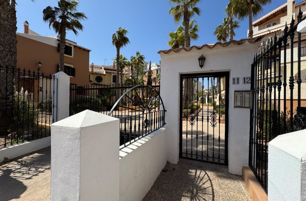 Reventa - Apartamento - Torrevieja - Aldea del mar