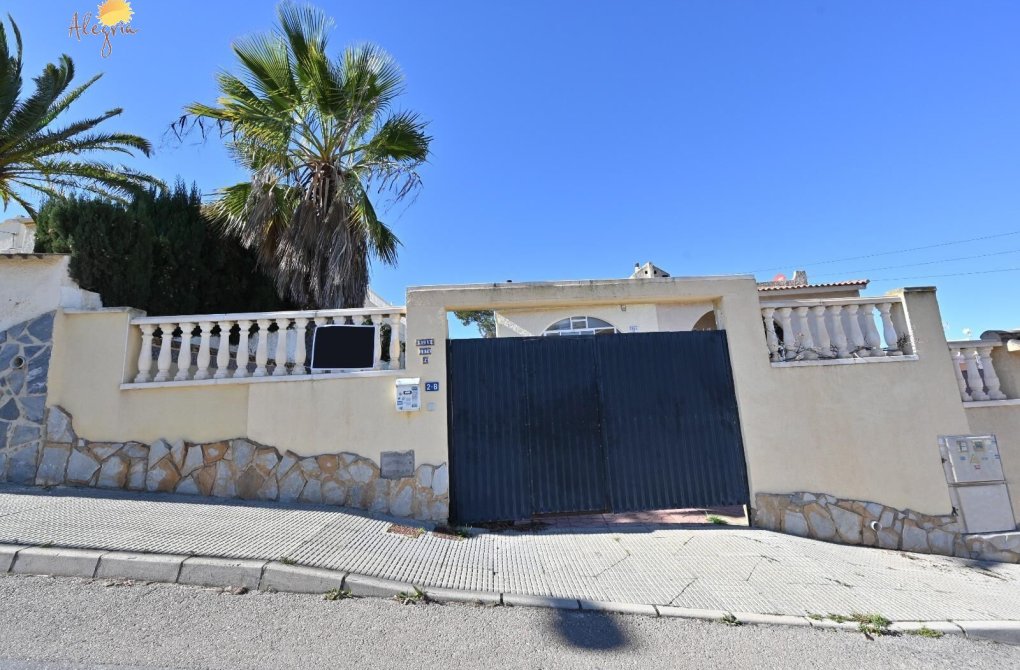 Reventa - Casa adosada - Orihuela - Urbanización Perla del Mar