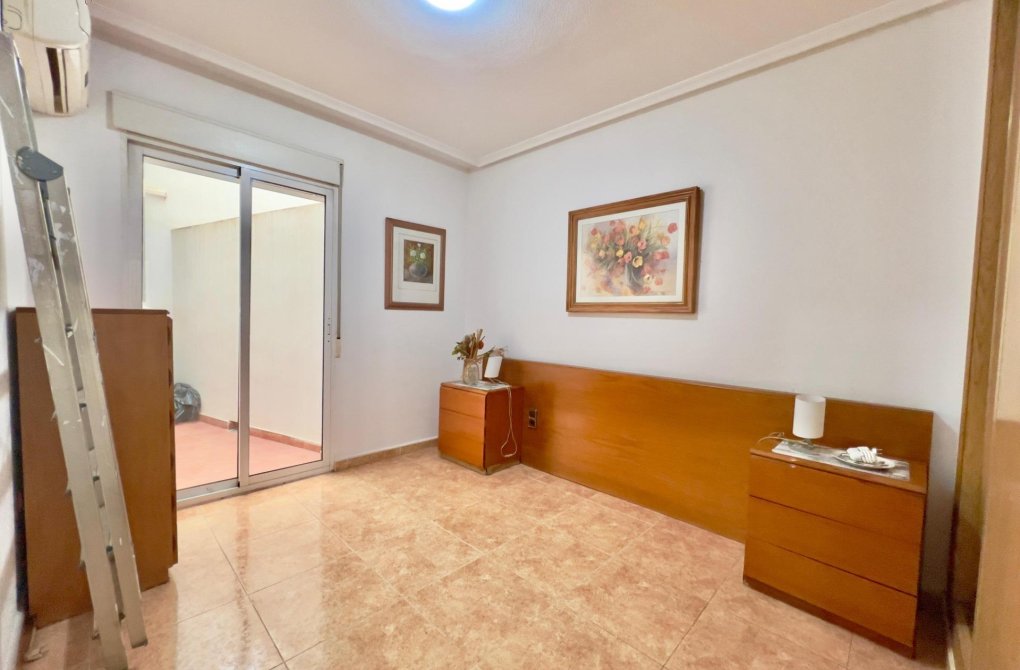 Resale - Apartment - Torrevieja - Centro
