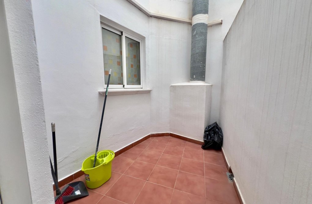 Resale - Apartment - Torrevieja - Centro