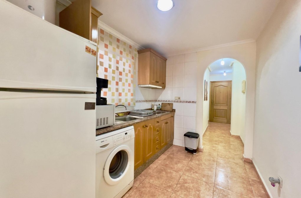 Resale - Apartment - Torrevieja - Centro