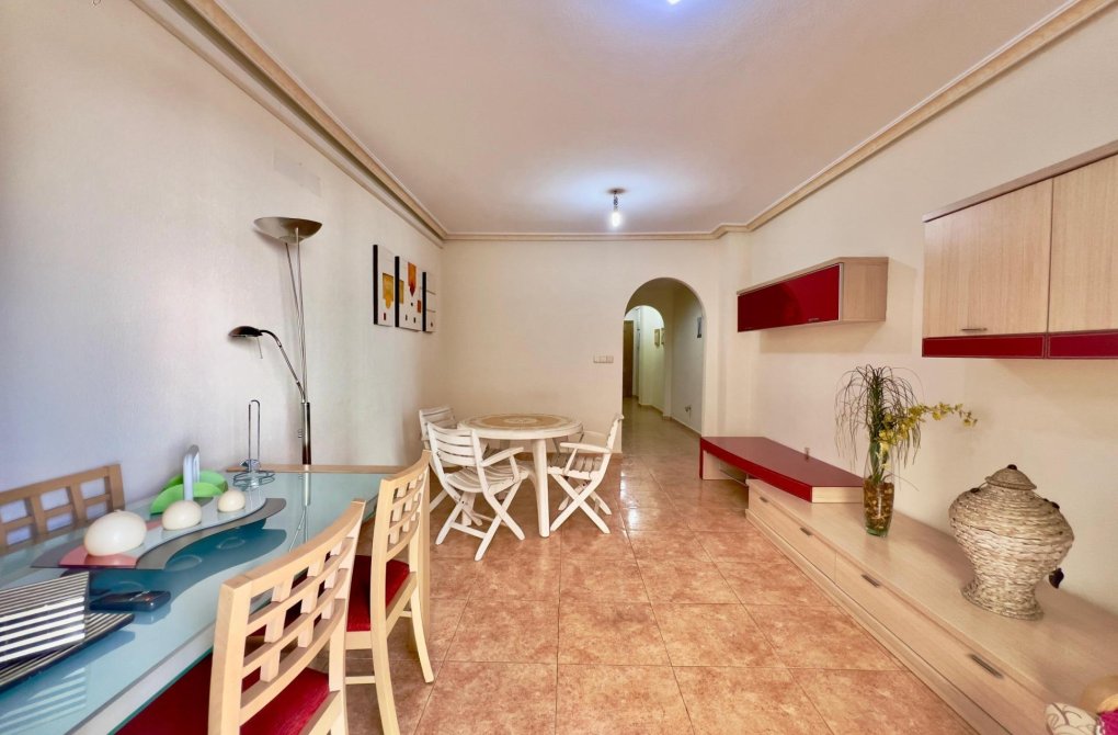 Resale - Apartment - Torrevieja - Centro