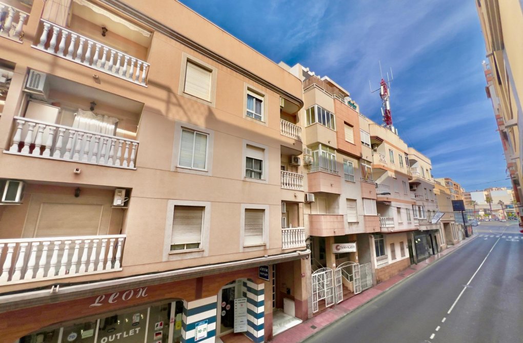 Resale - Apartment - Torrevieja - Centro
