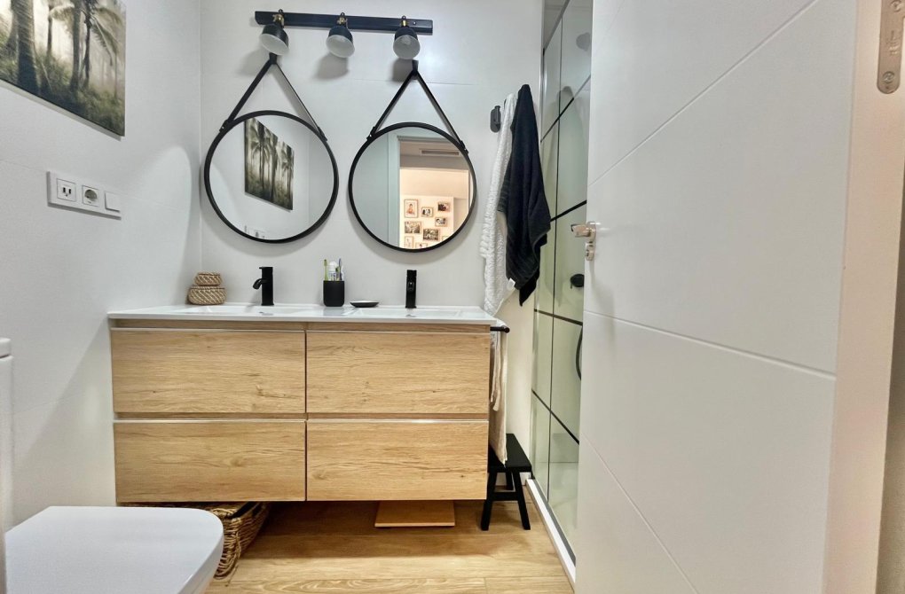 Reventa - Apartamento - Torrevieja - Calas blanca