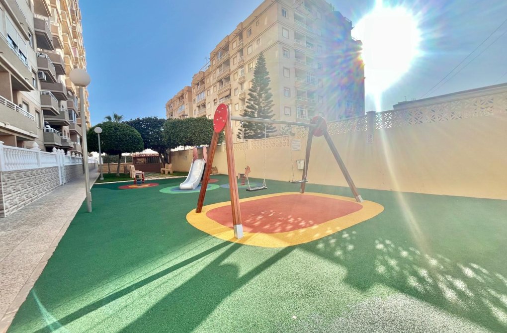 Reventa - Apartamento - Torrevieja - Calas blanca