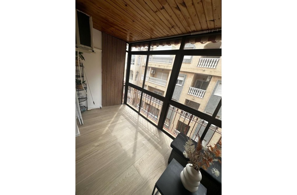 Reventa - Apartamento - Torrevieja - Centro