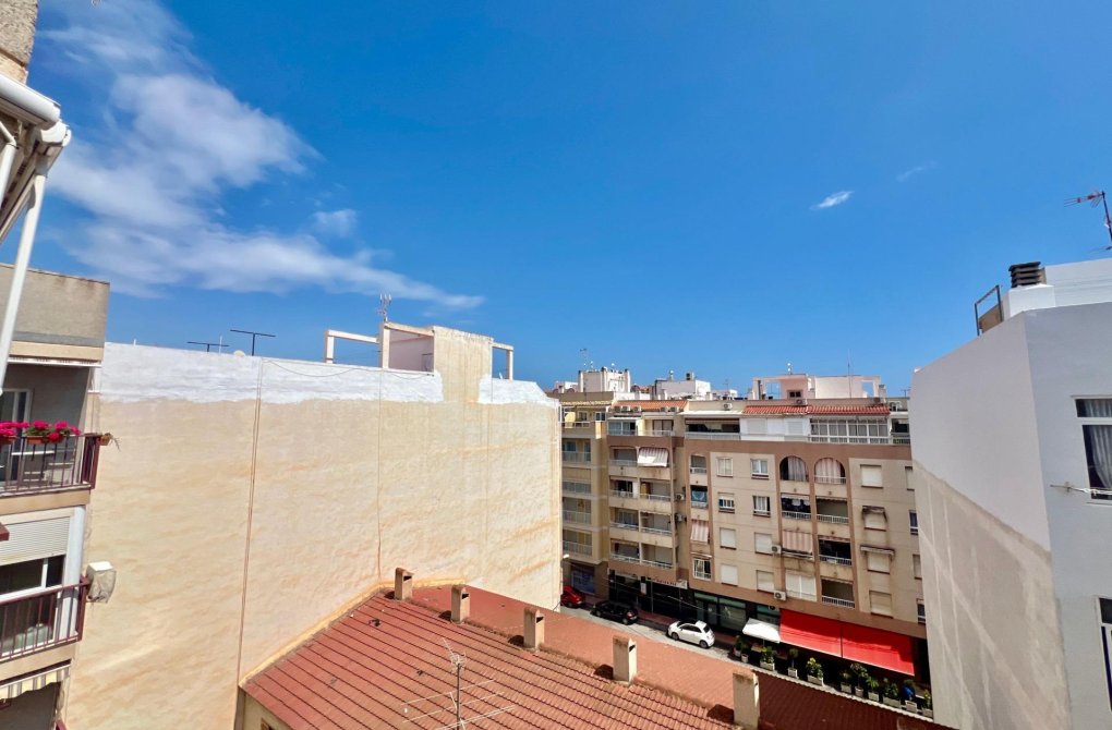 Reventa - Estudio - Torrevieja - Habaneras