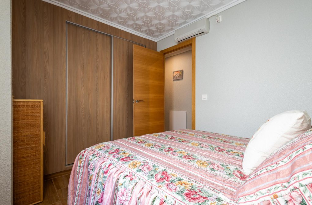 Вторичное жилье - Апартаменты - Torrevieja - Playa del Acequión