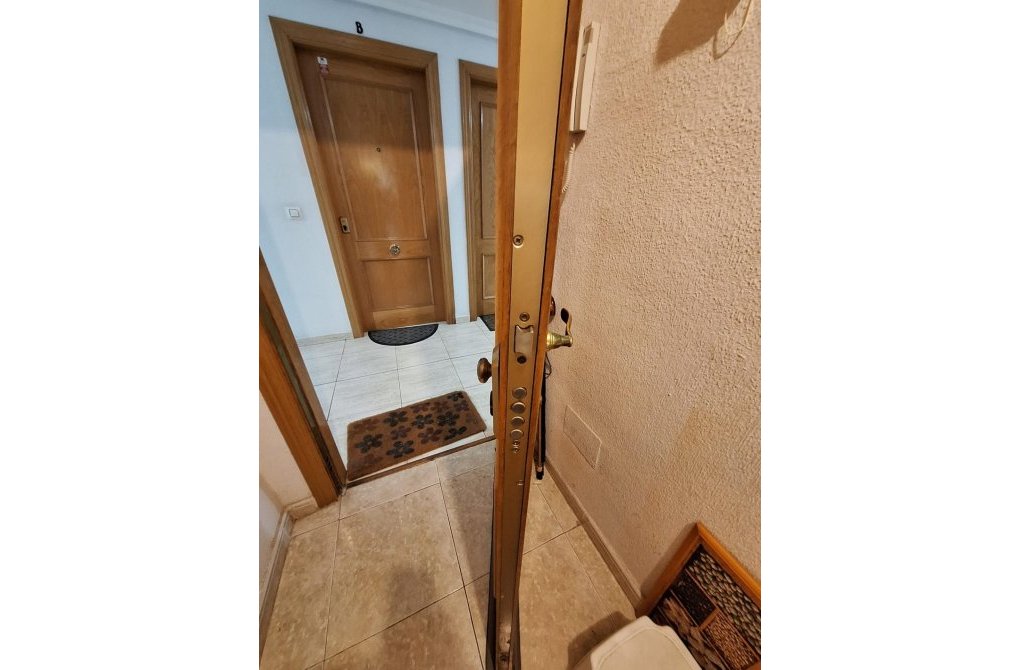 Rynek wtórny - Apartament - Torrevieja - Playa de los locos
