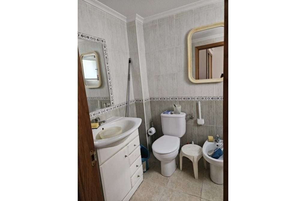 Rynek wtórny - Apartament - Torrevieja - Playa de los locos