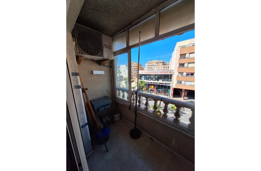 Rynek wtórny - Apartament - Torrevieja - Playa de los locos