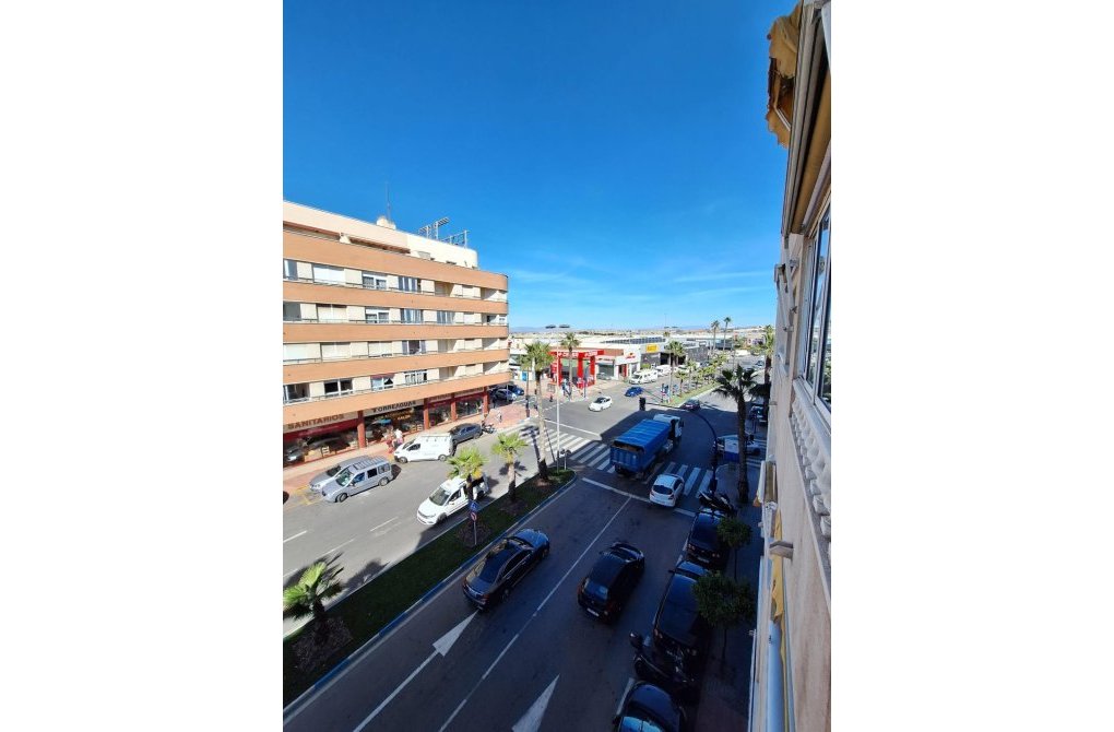 Rynek wtórny - Apartament - Torrevieja - Playa de los locos