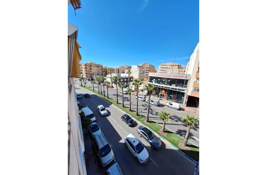 Rynek wtórny - Apartament - Torrevieja - Playa de los locos