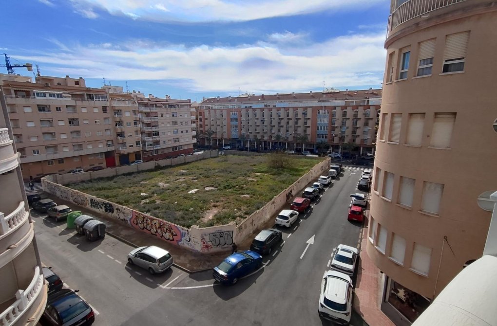 Reventa - Apartamento - Torrevieja - Playa del cura