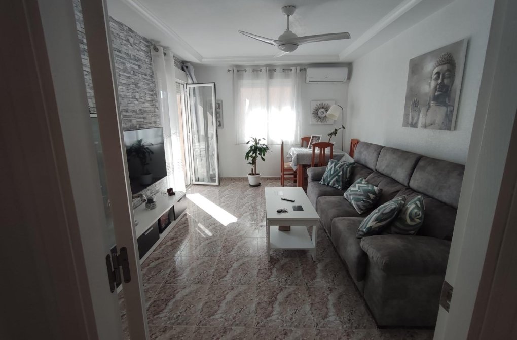 Reventa - Apartamento - Torrevieja - Playa del cura
