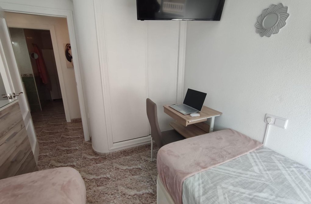 Reventa - Apartamento - Torrevieja - Playa del cura