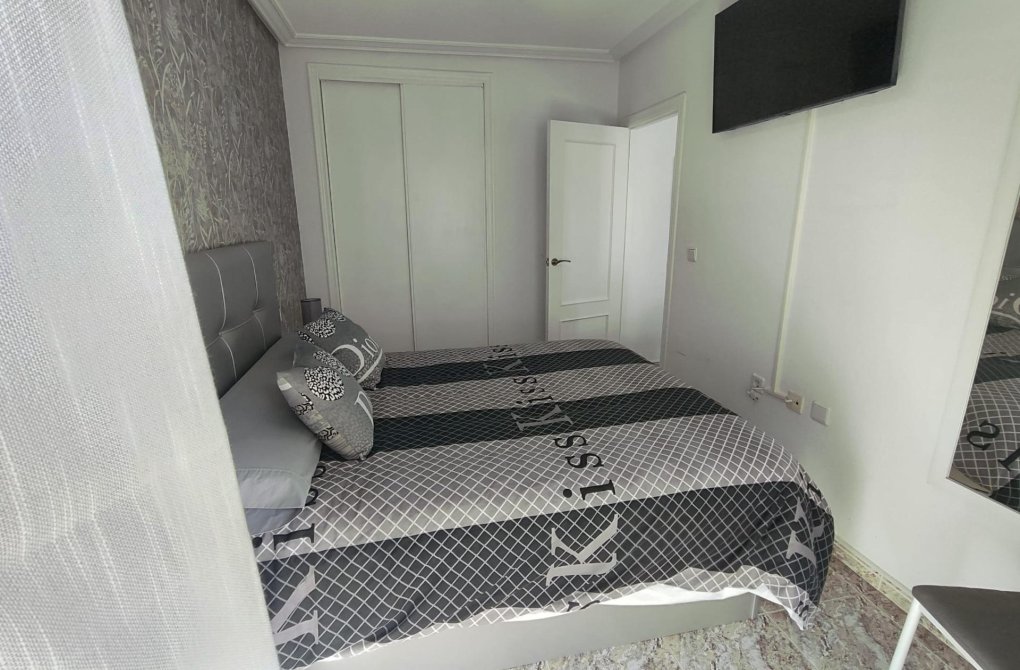 Reventa - Apartamento - Torrevieja - Playa del cura