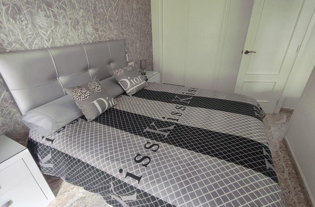 Reventa - Apartamento - Torrevieja - Playa del cura