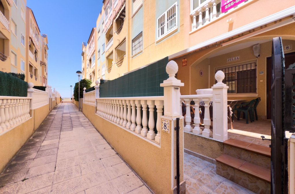 Вторичное жилье - Квартира - Torrevieja - La Mata pueblo