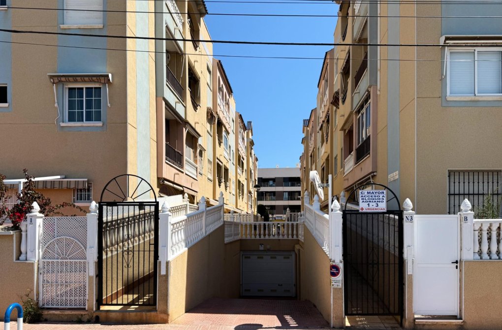 Вторичное жилье - Квартира - Torrevieja - La Mata pueblo