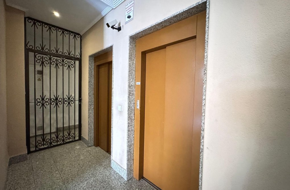 Rynek wtórny - Apartament - Torrevieja - Centro
