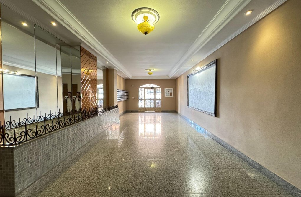 Rynek wtórny - Apartament - Torrevieja - Centro