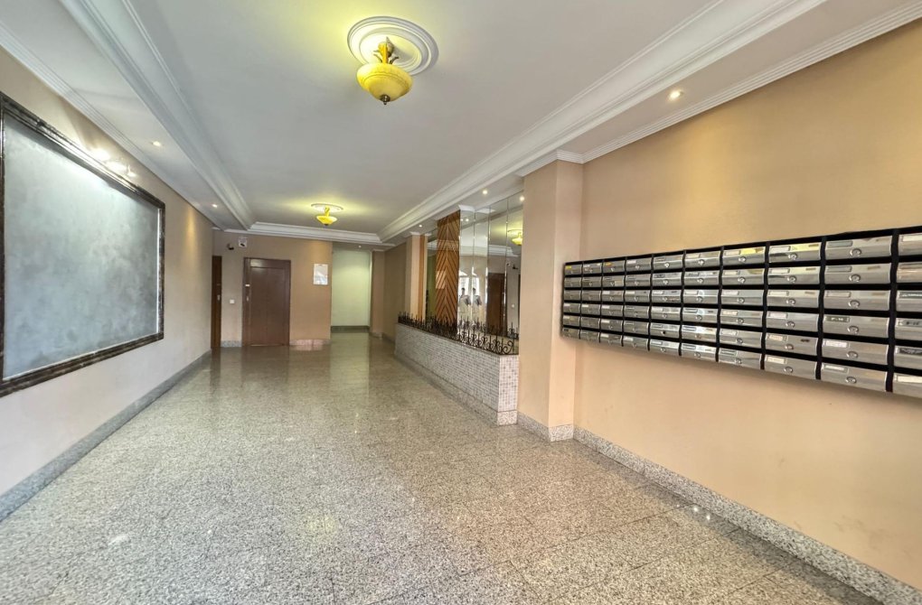 Rynek wtórny - Apartament - Torrevieja - Centro