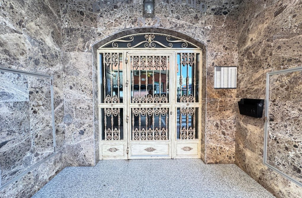 Rynek wtórny - Apartament - Torrevieja - Centro