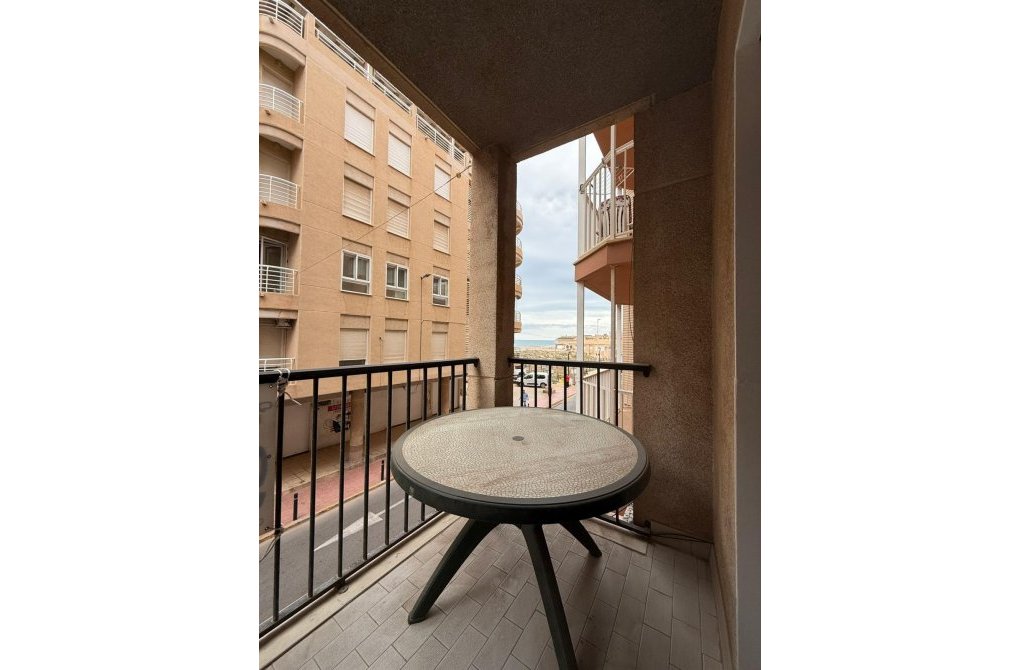 Resale - Apartment - Torrevieja - La Mata