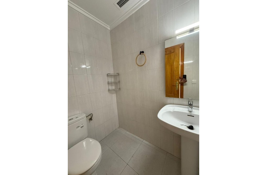 Resale - Apartment - Torrevieja - La Mata