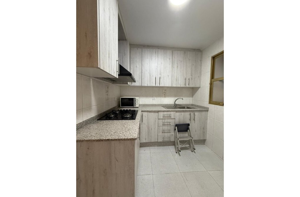 Resale - Apartment - Torrevieja - La Mata