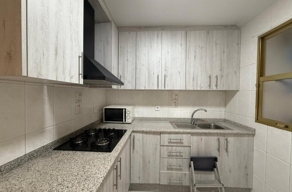 Resale - Apartment - Torrevieja - La Mata