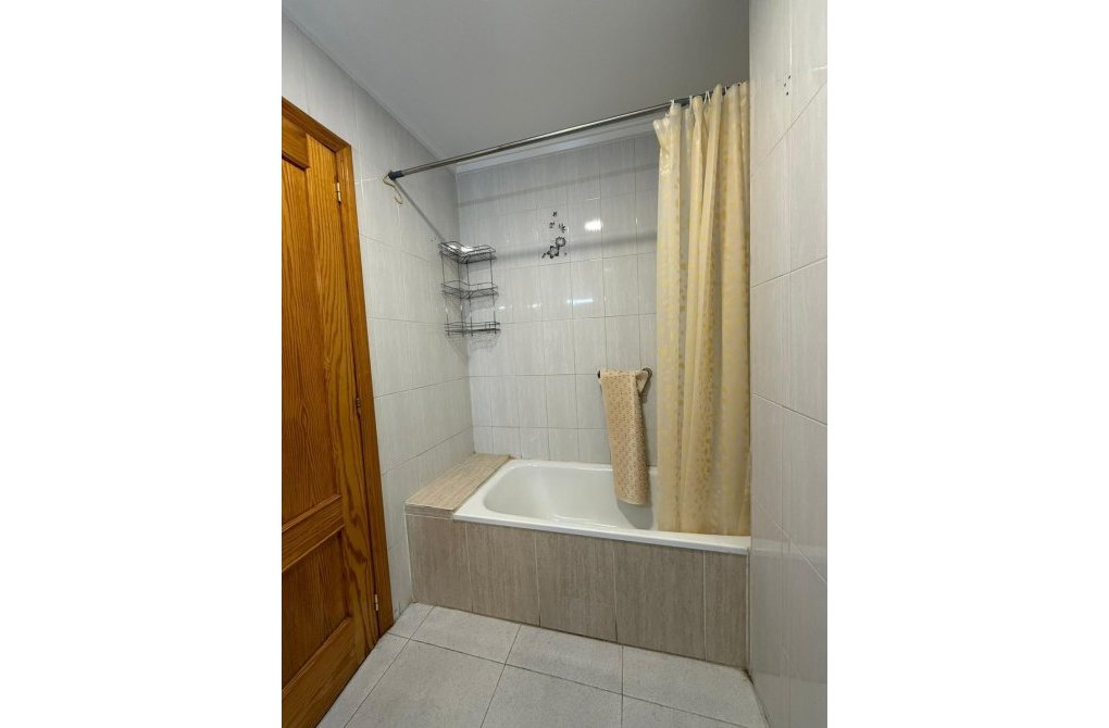 Resale - Apartment - Torrevieja - La Mata