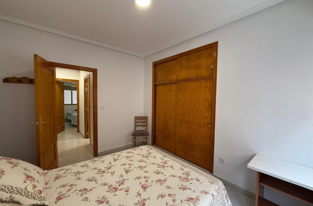 Resale - Apartment - Torrevieja - La Mata