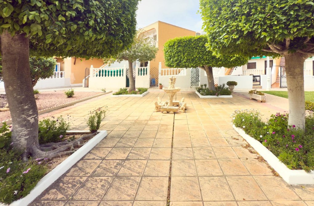 Resale - Bungalow - Torrevieja - Torreblanca