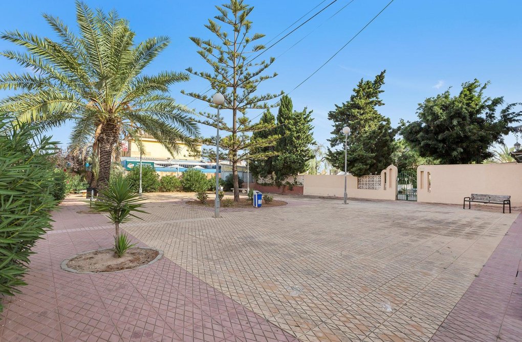 Вторичное жилье - Дом рядовой застройки - Torrevieja - Aguas nuevas 1
