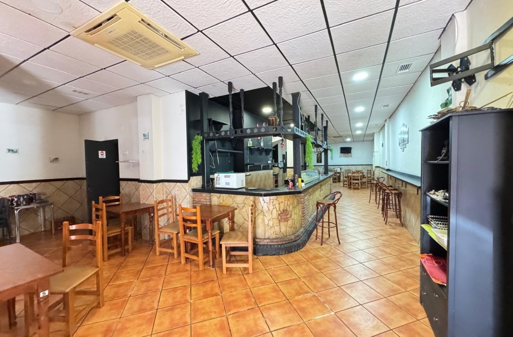 Rynek wtórny - Lokal usługowy - Torrevieja - Estacion de autobuses