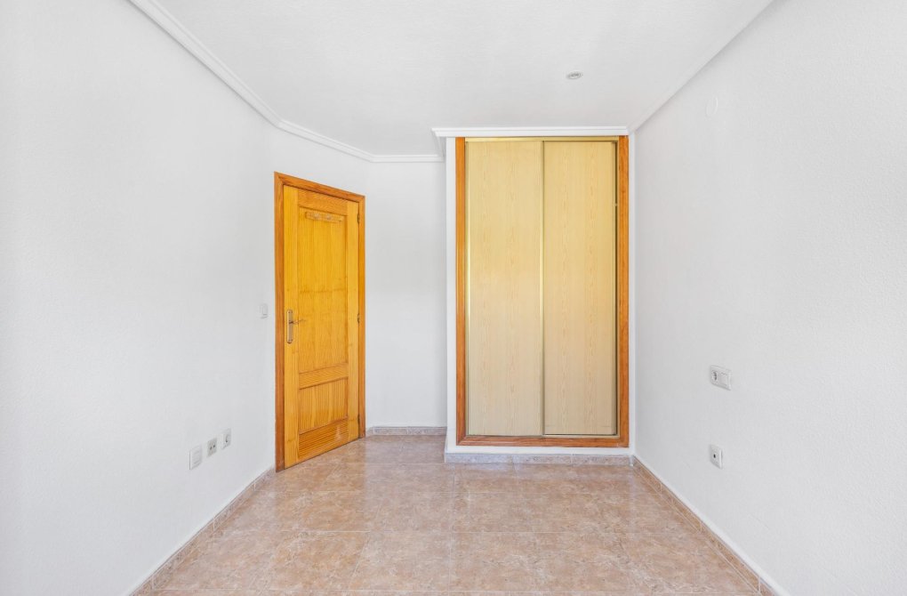 Rynek wtórny - Apartament - Torrevieja - Centro