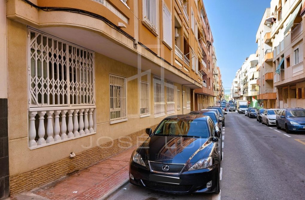 Reventa - Apartamento - Torrevieja - Playa de los locos