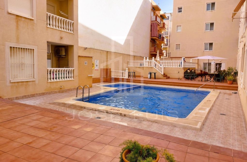 Reventa - Apartamento - Torrevieja - Playa de los locos