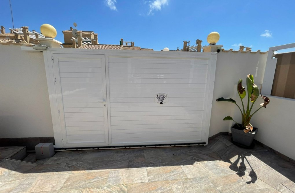 Resale - house - Orihuela Costa - Los Altos