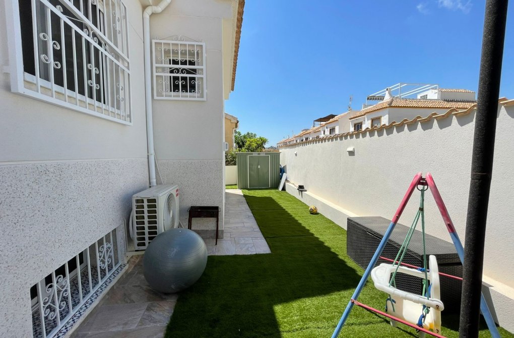 Resale - house - Orihuela Costa - Los Altos