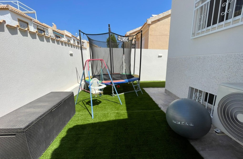 Resale - house - Orihuela Costa - Los Altos