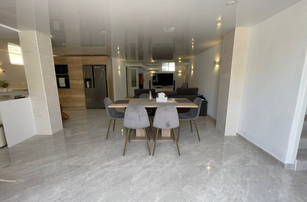 Resale - house - Orihuela Costa - Los Altos