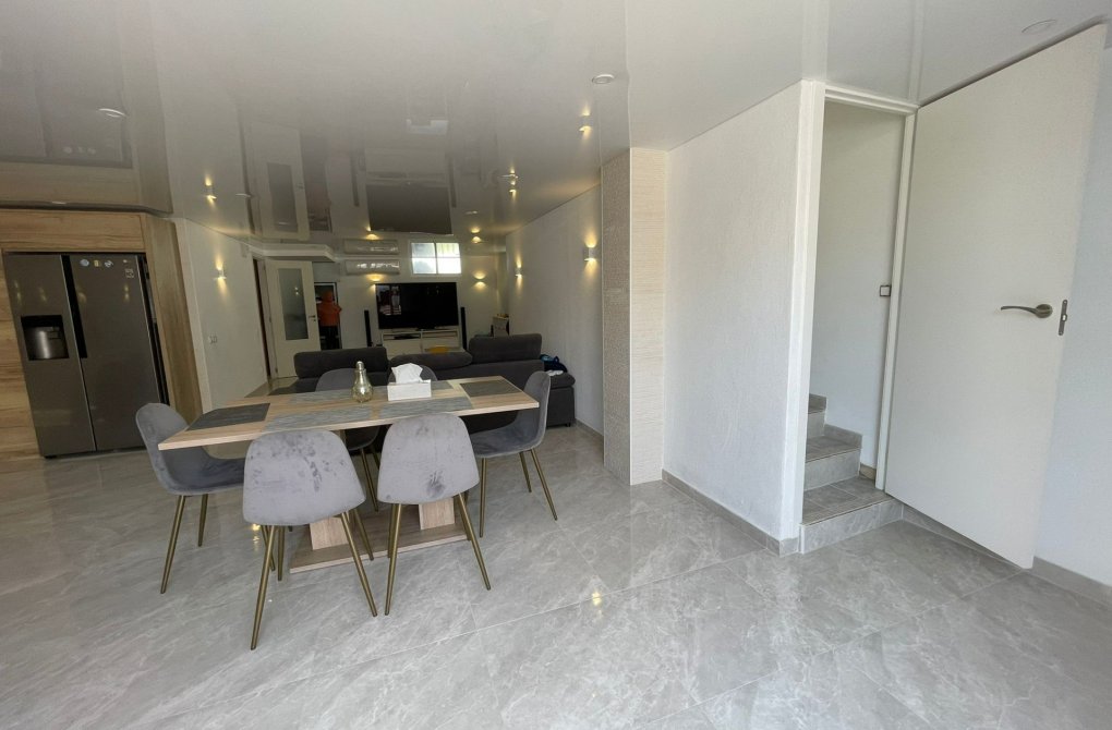 Resale - house - Orihuela Costa - Los Altos